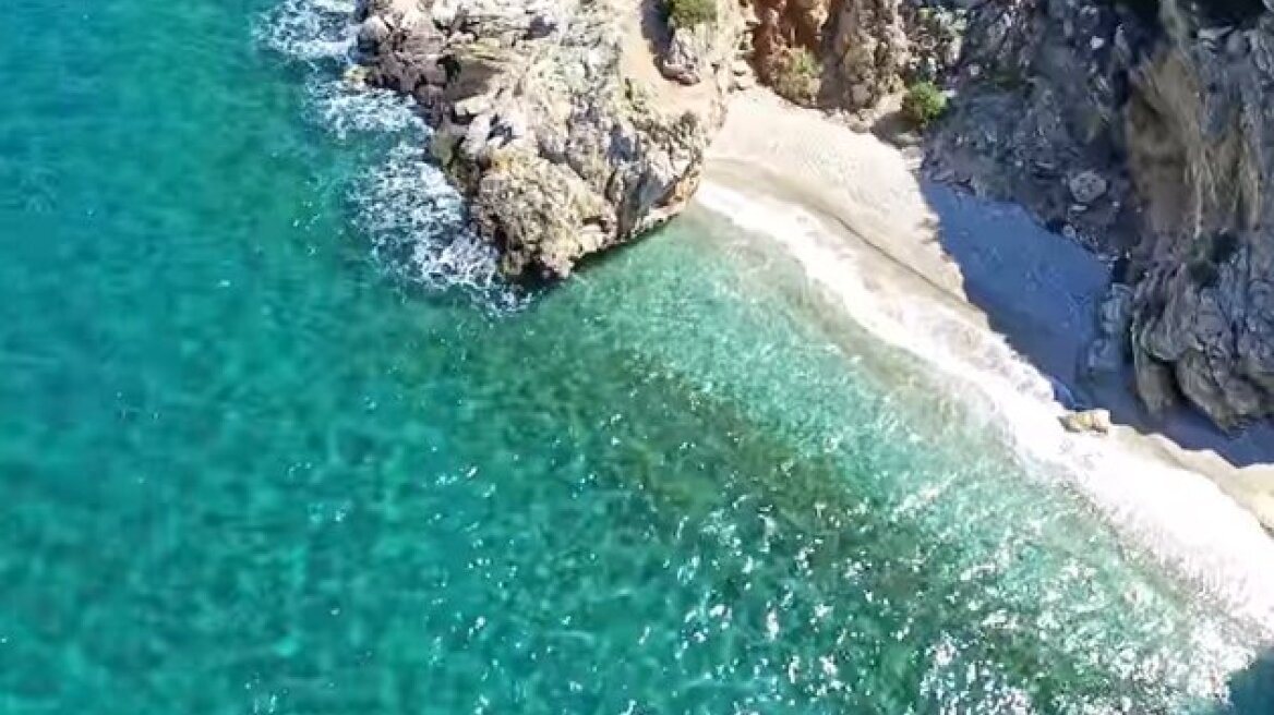 Video: Three beautiful secret beaches in Attica (video)