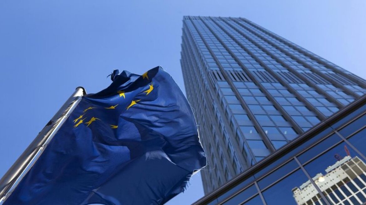 ECB to accept again Greek bonds
