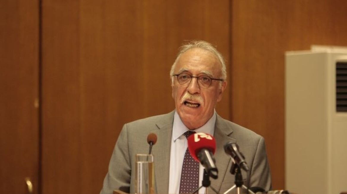 Βίτσας: «Ο πρόεδρος του ΤΕΕ δεν έχει καταλάβει ότι έχει διαπράξει ποινικό αδίκημα»