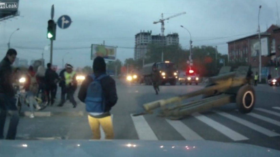 Το πυροβόλο το ...έσκασε! 