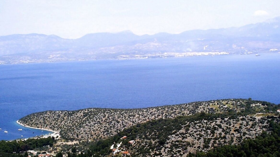 The cheapest Greek islands for sale! (photos)