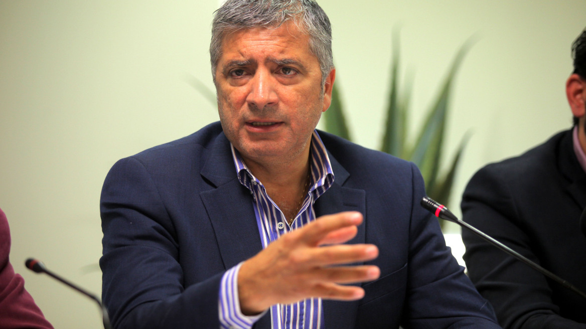 Οι δήμαρχοι ζητούν συνάντηση με τον Τσίπρα για τον «κόφτη»
