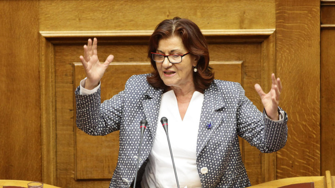 Θεανώ Φωτίου: Ακραία φτώχεια χτύπησε τον τόπο μας λόγω... μνημονίων