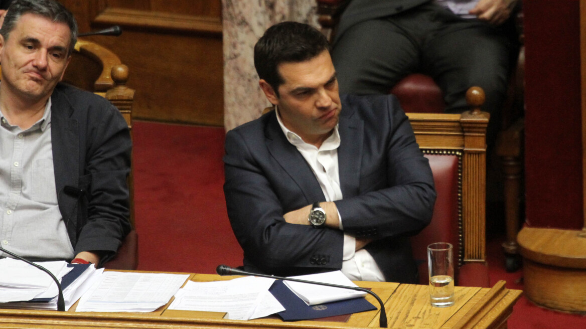 Le Figaro: Μόνο ο αέρας που αναπνέουν οι Έλληνες δεν φορολογείται