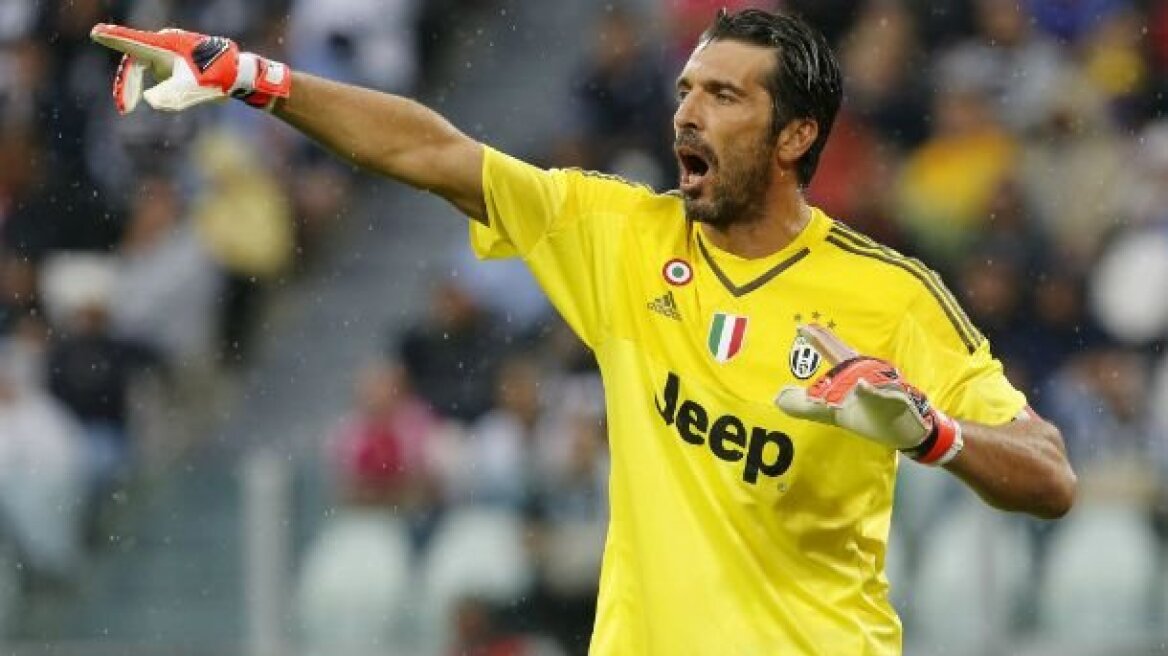 Εκανε tattoo τον Μπουφόν και εκείνος ανταπέδωσε! (vid)