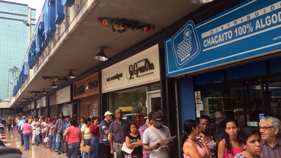 Venezuela is collapsing, while inflation has reached 720%