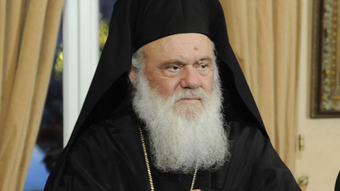 Ιερώνυμος: Αιχμές προς τον Πειραιώς Σεραφείμ 