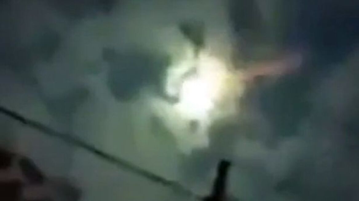 Δείτε βίντεο: Μετεωρίτης χτυπά πόλη του Μεξικό 