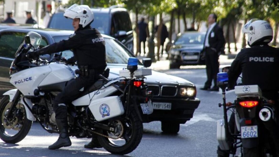 Police search for sexual predator in Marousi, Athens
