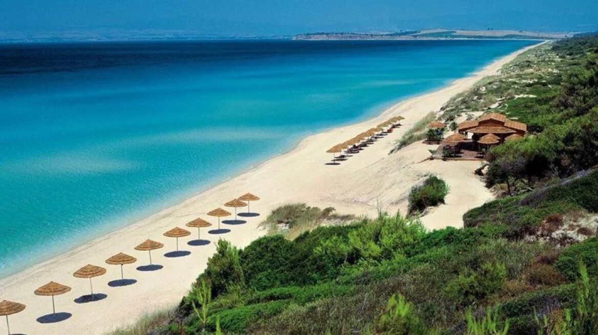 Greece comes third in Blue Flag certification with 430 beaches and 9 marinas