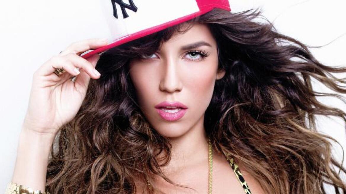 Η super-hot Κατερίνα Στικούδη στο Bora Bora Beach στη Χαλκίδα! 