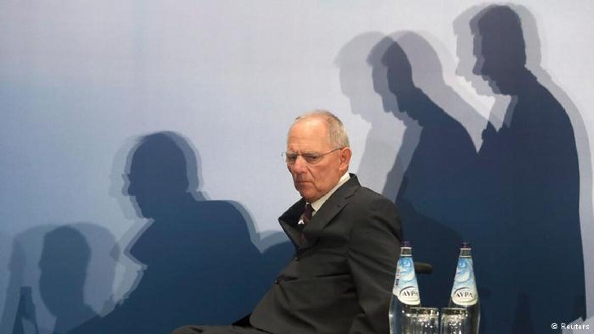 Die Zeit: Η Ελλάδα θα ανασάνει όταν φύγει ο Σόιμπλε