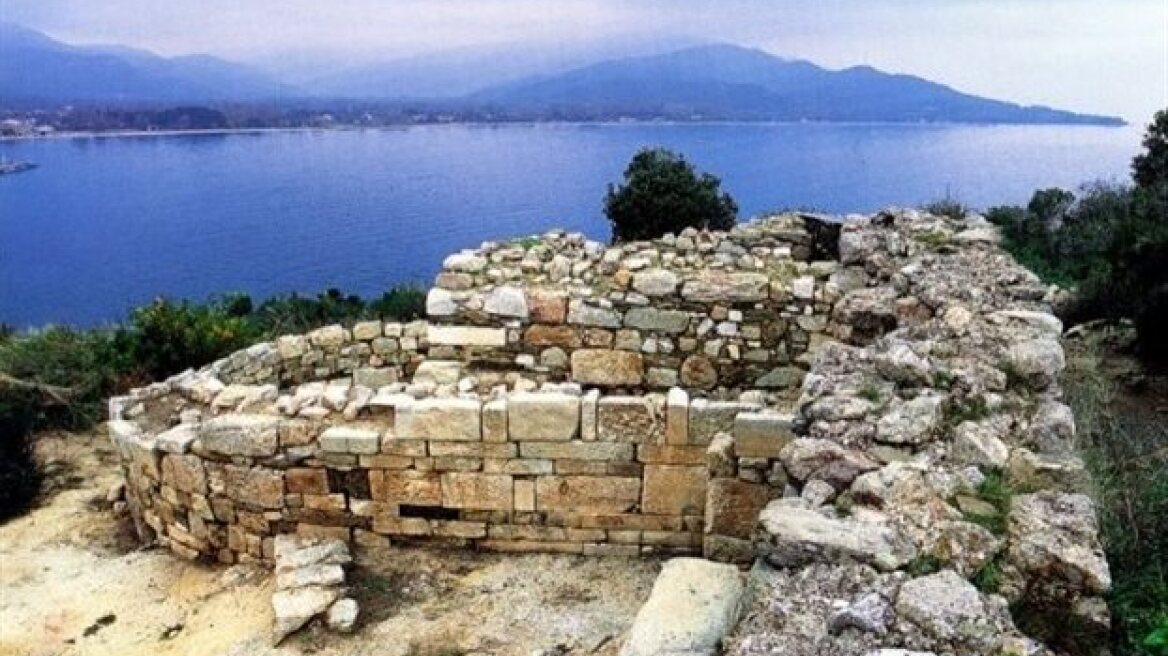 Great philosopher Aristotle’s tomb found!