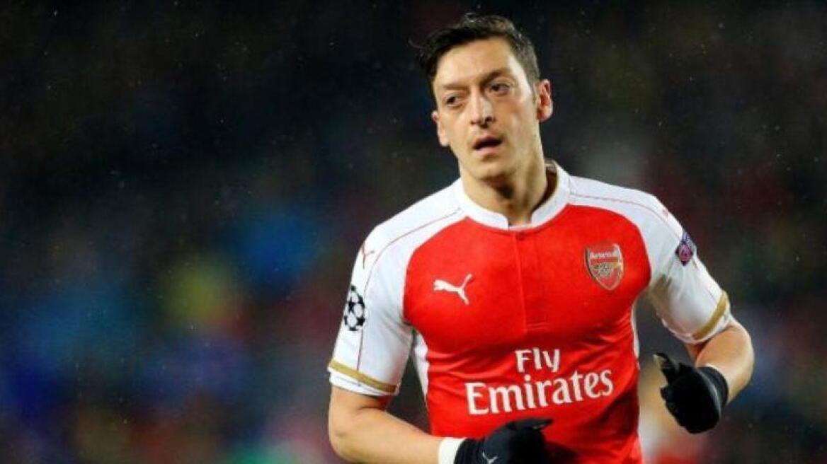 Ανανεώνει με Άρσεναλ ο Οζίλ