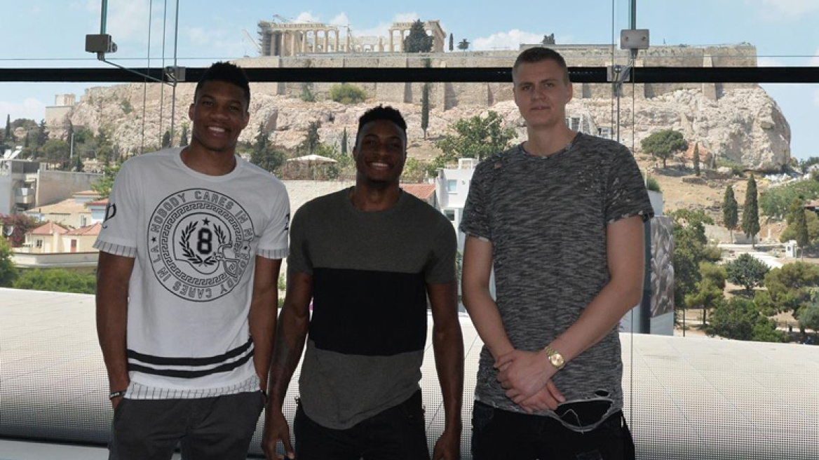 To… NBA στο Μουσείο Ακρόπολης!