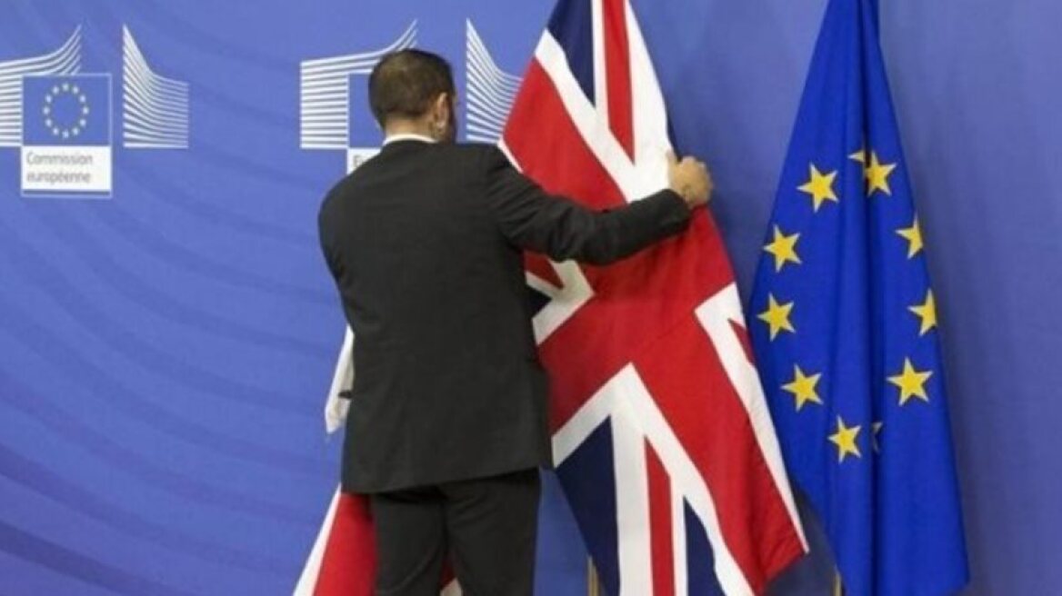 Brexit camp leads in new Guardian phone poll