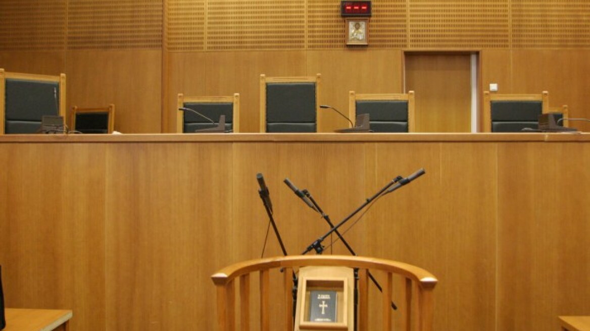 Συνάντηση με τον πρωθυπουργό ζητούν οι συνταξιούχοι δικαστές
