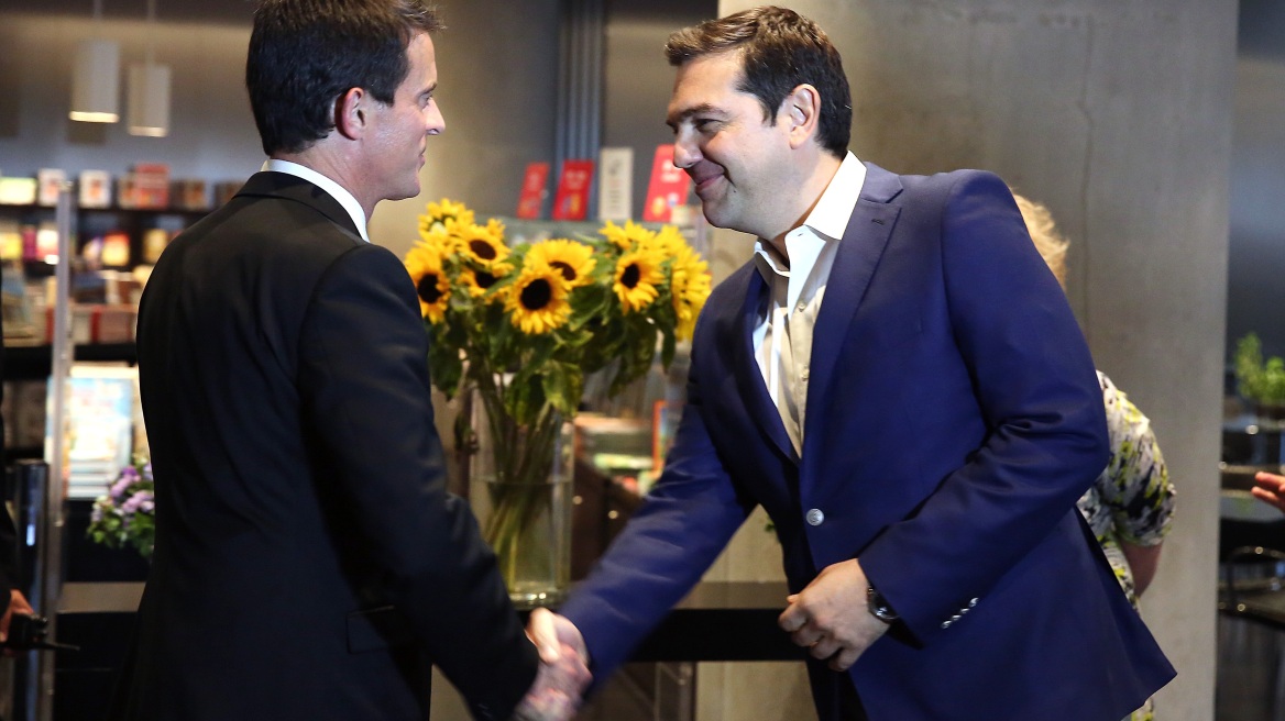 Τσίπρας σε Βαλς: «Είναι καιρός να δούμε το ''φως'' στο βάθος»