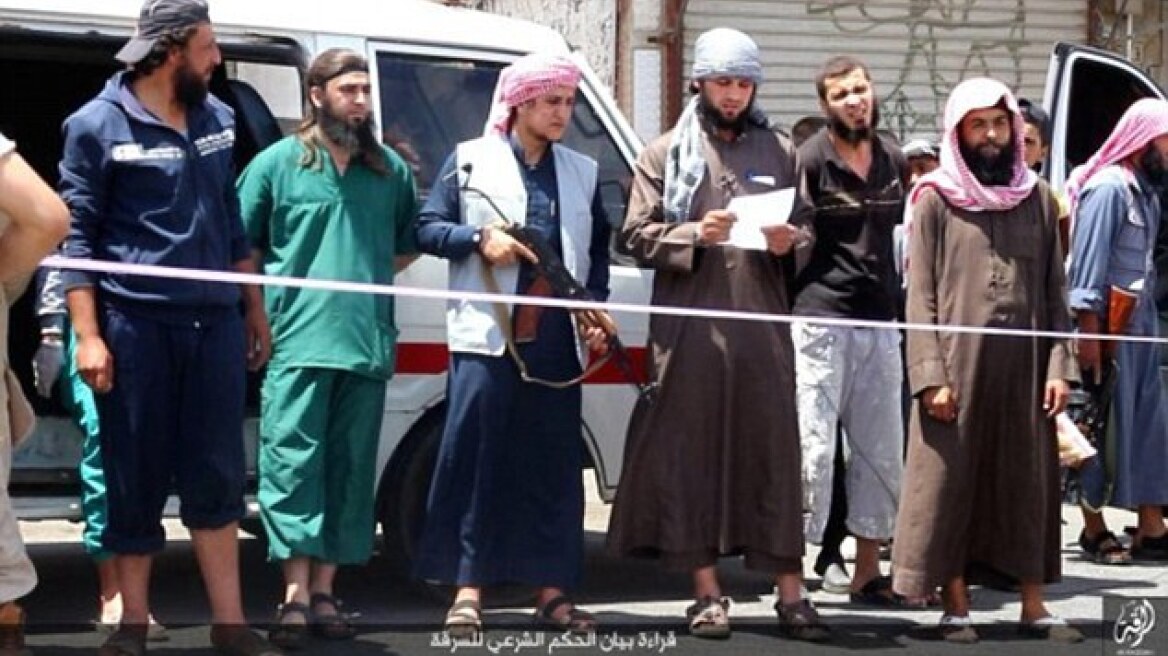 Τζιχαντιστές εκτέλεσαν άντρες επειδή πουλούσαν τσιγάρα!