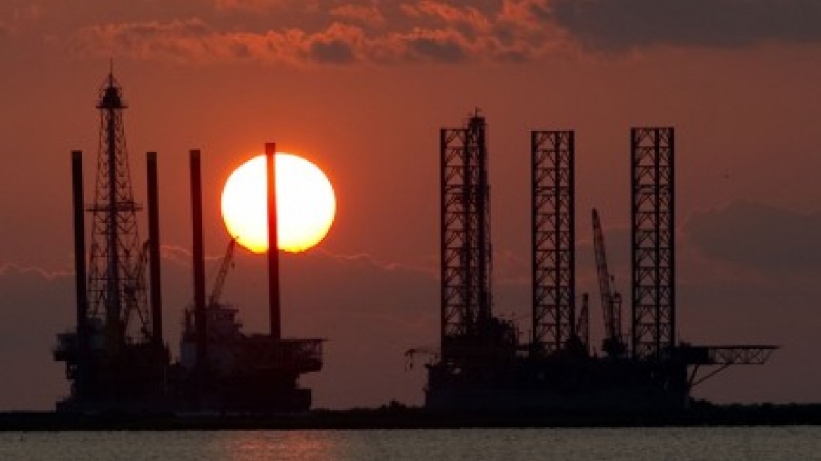 Με απώλειες «έκλεισε» την εβδομάδα το αργό πετρέλαιο