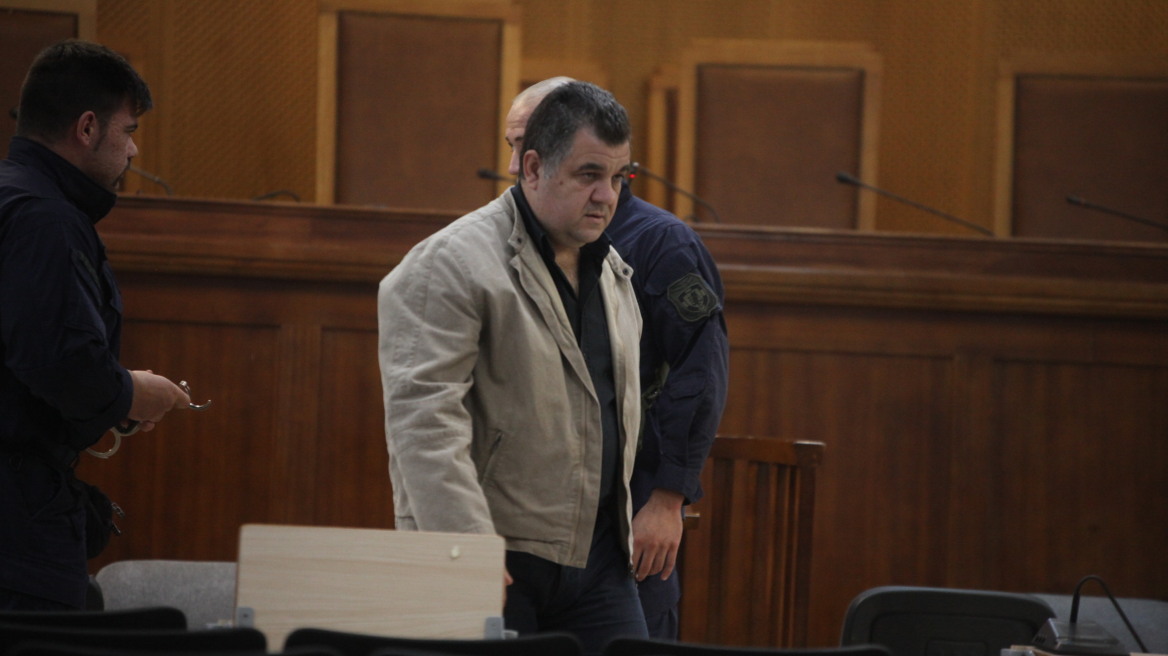 Αστυνομικός για Ρουπακιά: Μας είπε «είμαστε της ΧΑ αλλά μην το πείτε»