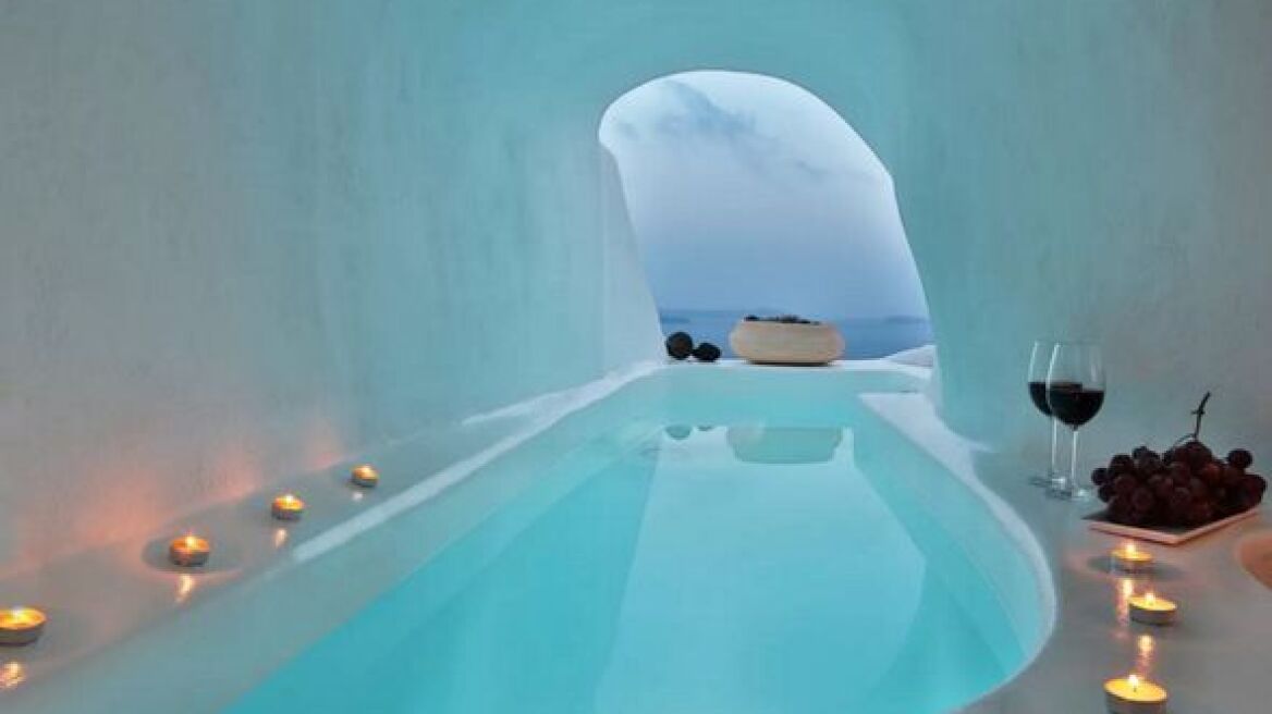 See in which incredible Greek cave you can spend the night