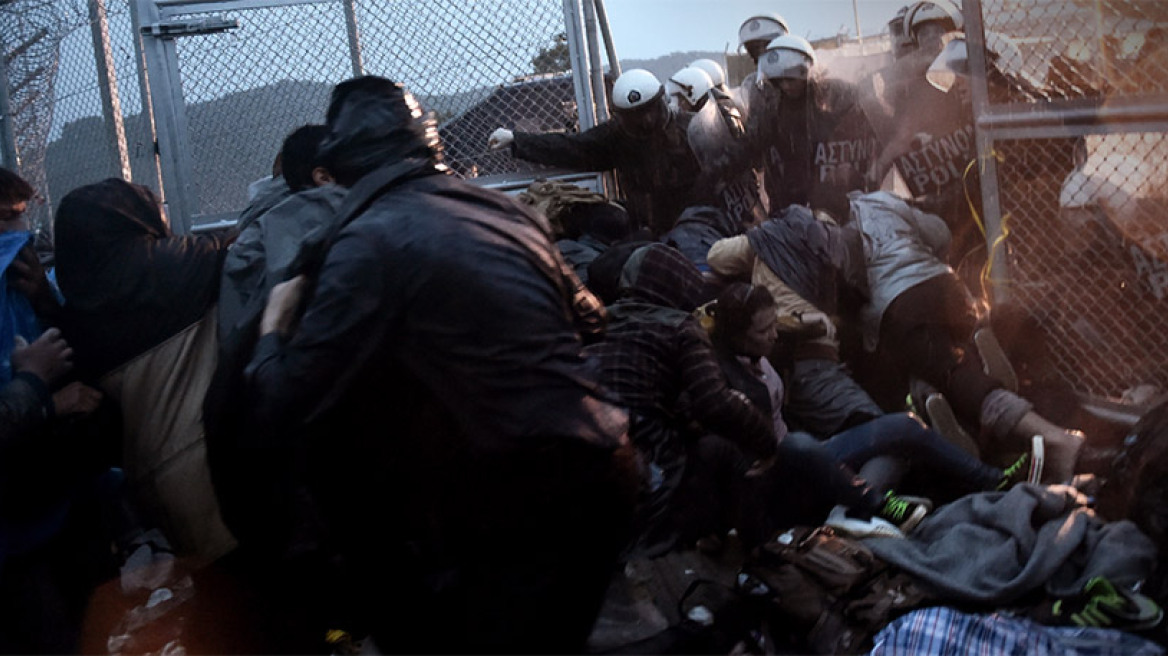 «Ηφαίστειο» τα κέντρα φιλοξενίας - Στήνονται νέες μικρές «Ειδομένες»