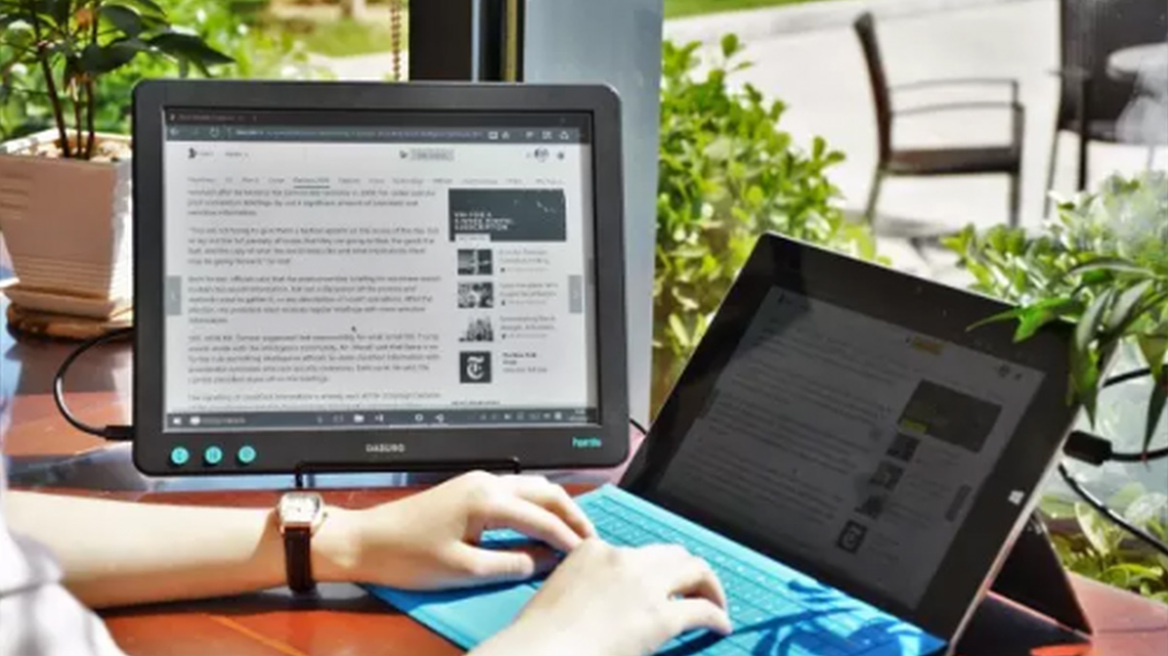 Το πρώτο monitor από e-ink είναι εδώ