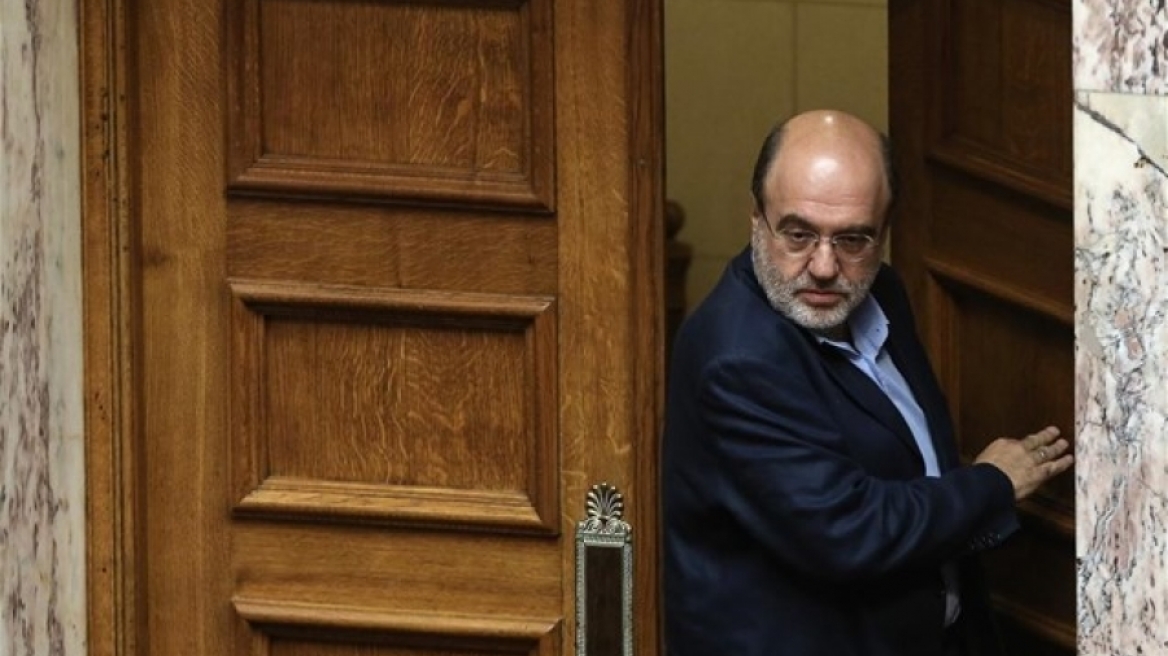 Αλεξιάδης: Έρχονται 3 νομοσχέδια για φοροδιαφυγή, λαθρεμπόριο και διαφθορά