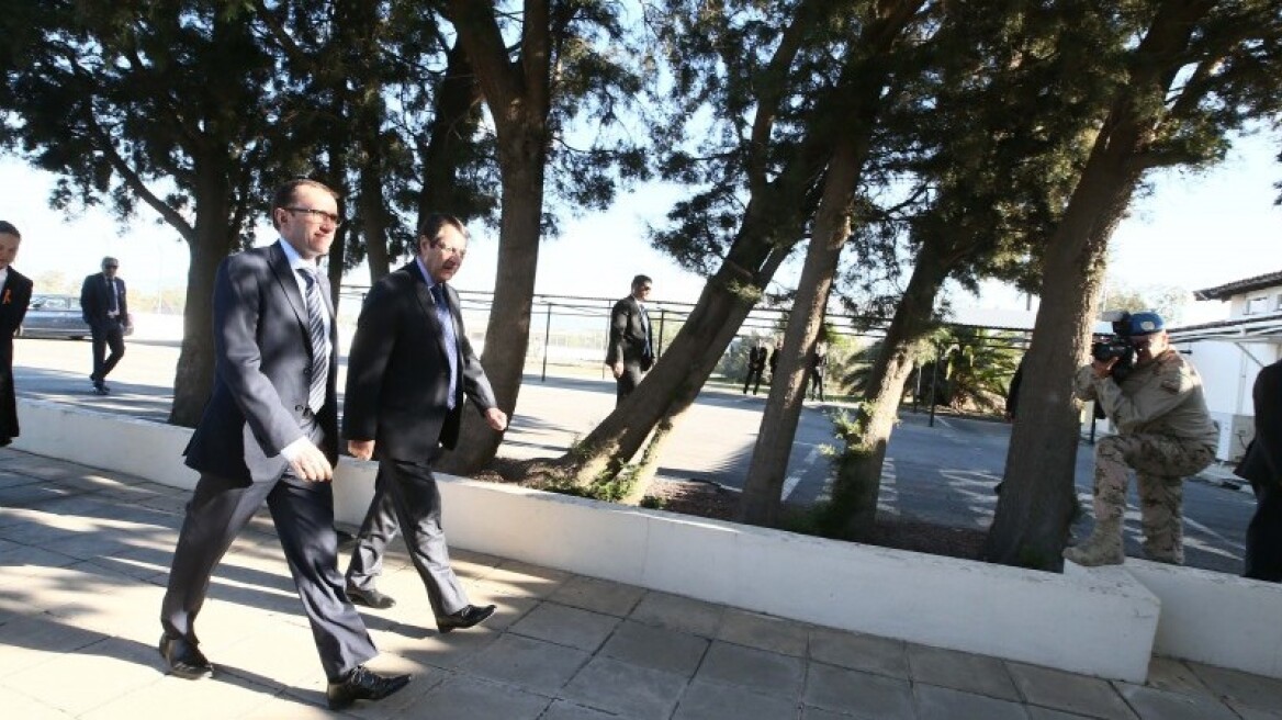 Πρώτη συνάντηση Αναστασιάδη - Έιντε μετά το φιάσκο στην Πόλη