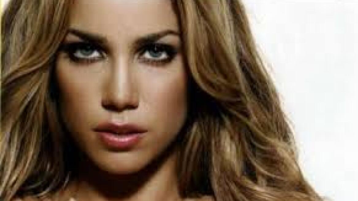 Κατερίνα Στικούδη: Έβαψε τα μαλλιά της μπλε 