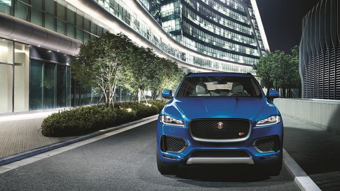 Χαμός με Jaguar και Range Rover