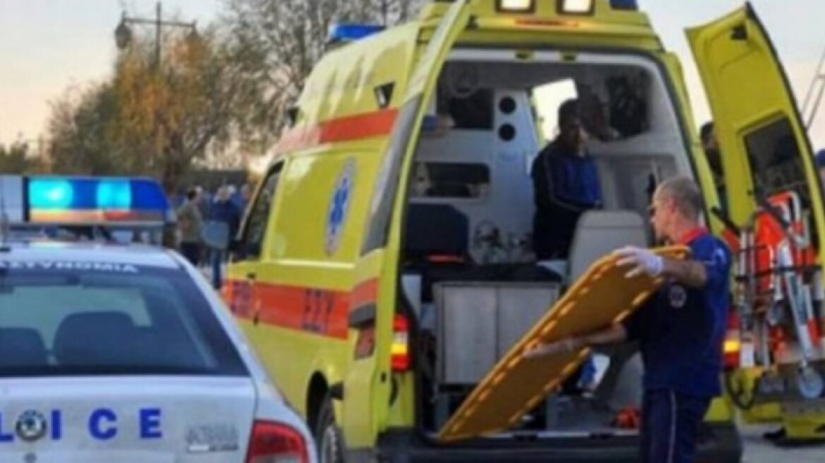 Man stabs his wife twice before killing himself