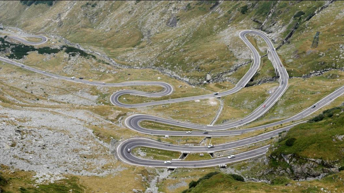 Video: Ποιο αυτοκίνητο θα διαλέγαμε για να οδηγήσουμε στον πιο όμορφο δρόμο;