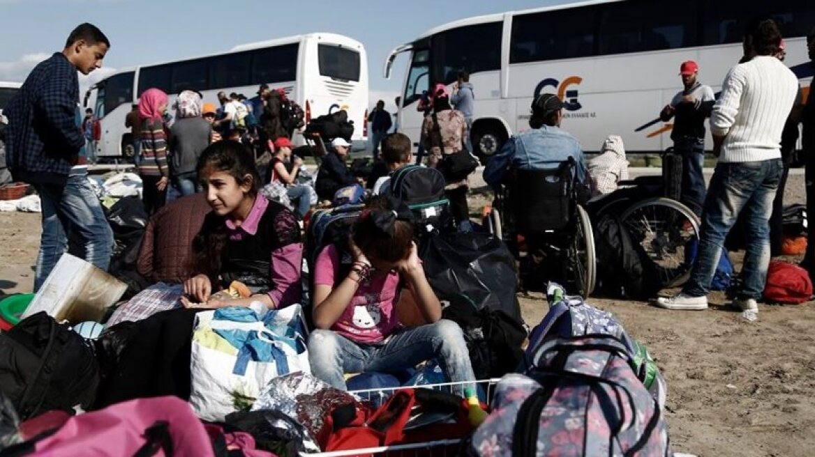 Evacuation at Idomeni camp continues