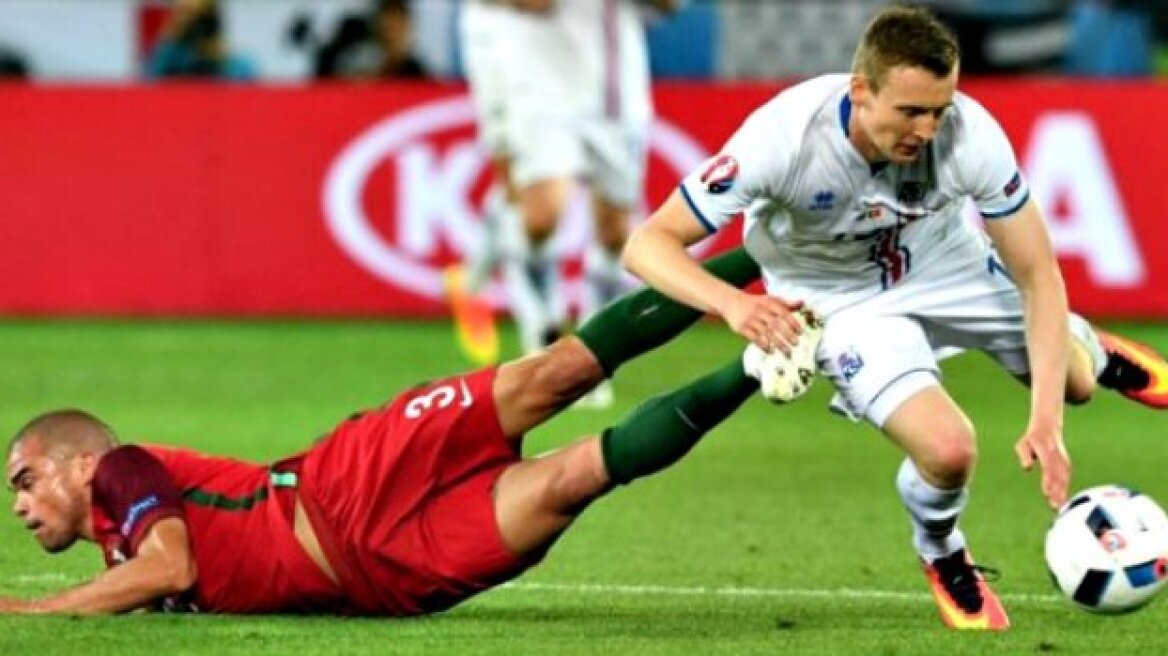 Λίνεκερ: «Πέπε, είσαι τεράστιος μ@#$@ας»!