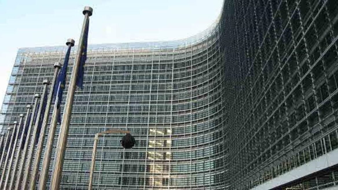 Refugee relocation program too slow, EC report says