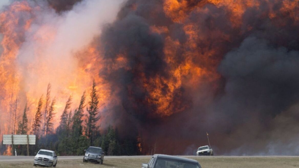 Οδηγώντας σε πύρινη κόλαση (video)
