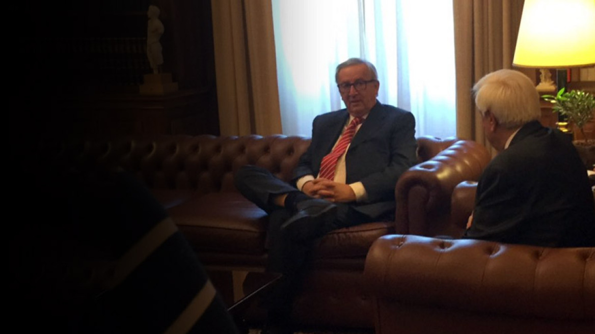 Juncker: I admire the courage of Greek people