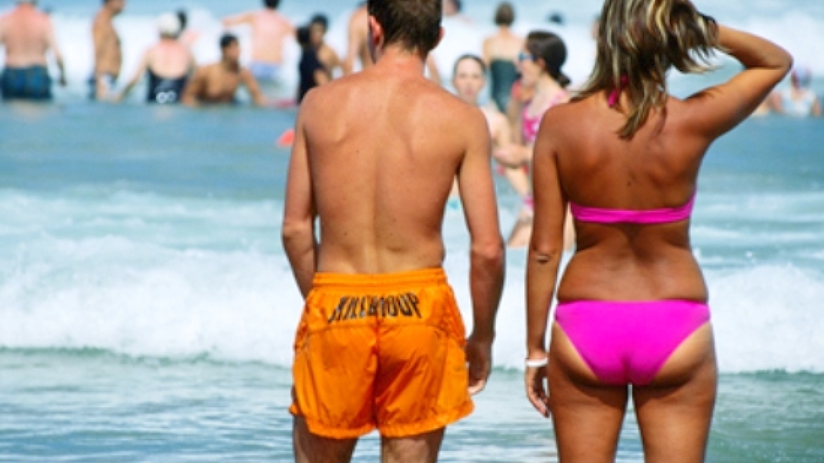 Οι 10 πιο ενοχλητικές φυλές τουριστών στην παραλία