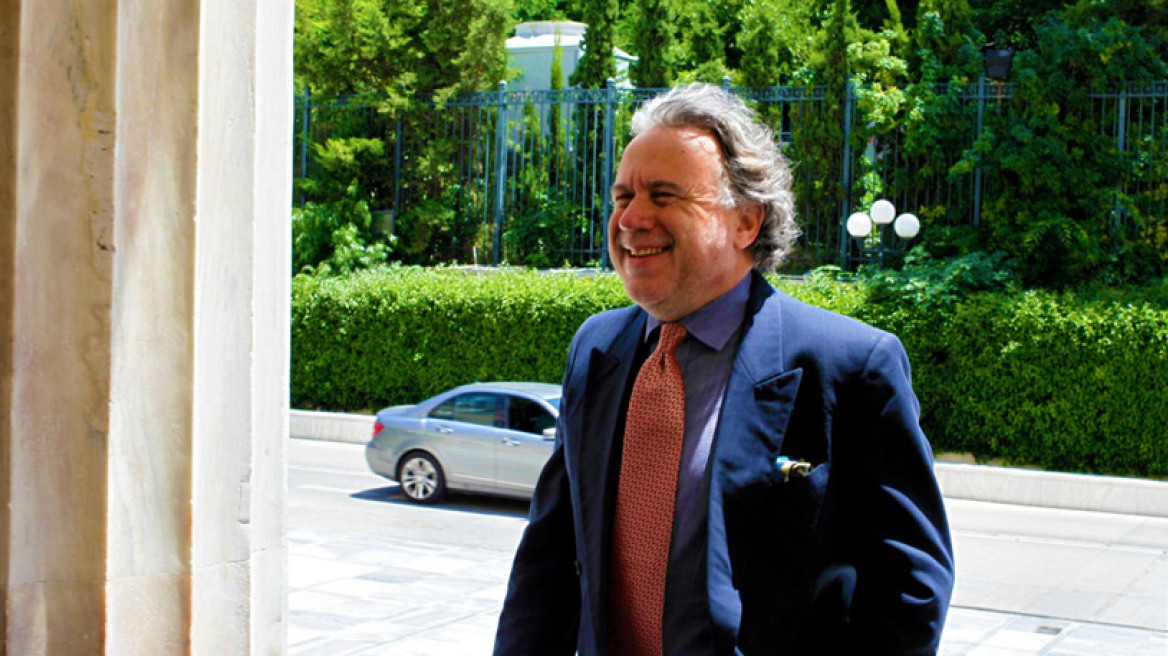 Επτά ξένοι θα «παλέψουν» για την εργασία στην Ελλάδα