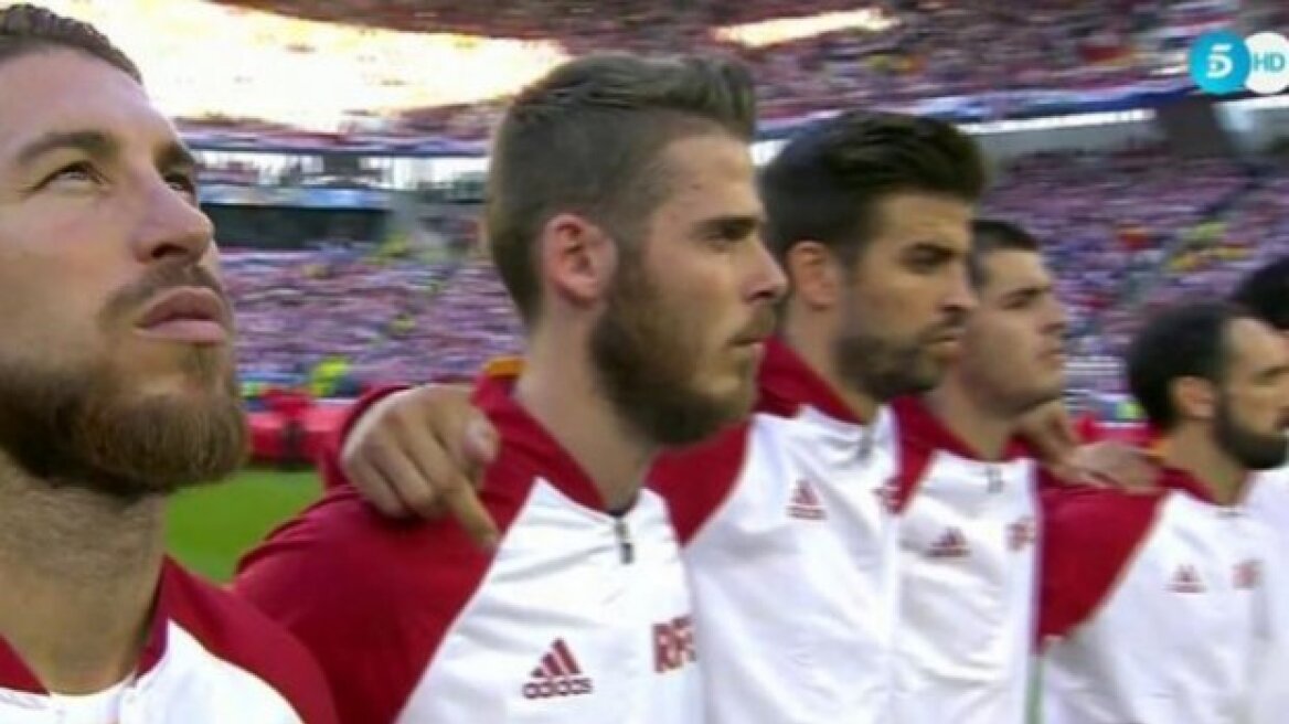 Πικέ για το υψωμένο δάχτυλο: Απλά το... τέντωνα!