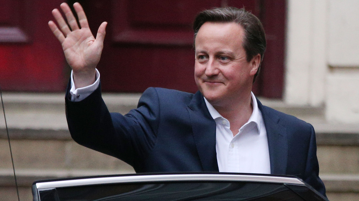 EU officials blast UK PM Cameron for delaying departure from EU