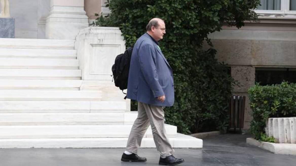 Φίλης: Δεν τίθεται θέμα ίδρυσης ιδιωτικών πανεπιστημίων