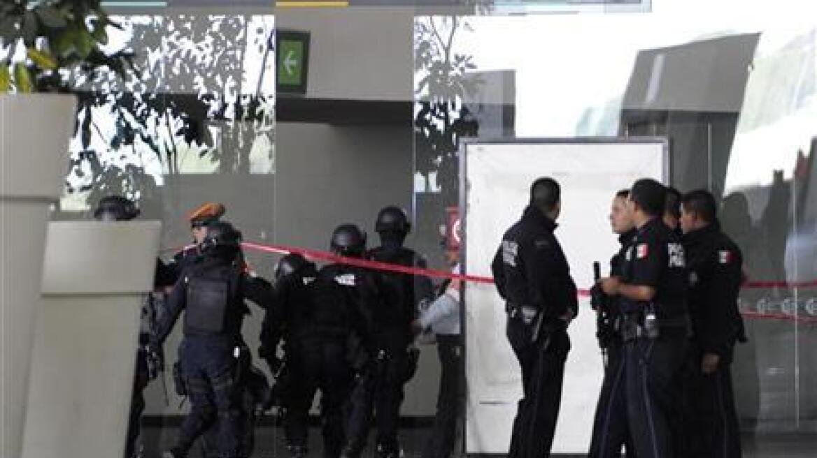 Νεκροί τρεις ομοσπονδιακοί αστυνομικοί στο Μεξικό