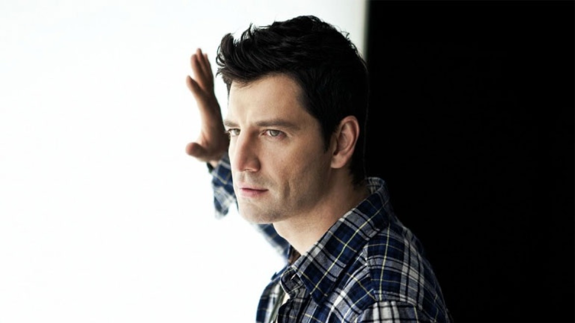 Σάκης Ρουβάς: «Θα ρωτούσα τον Αλέξη Τσίπρα αν έχει υπαρξιακή συνείδηση»