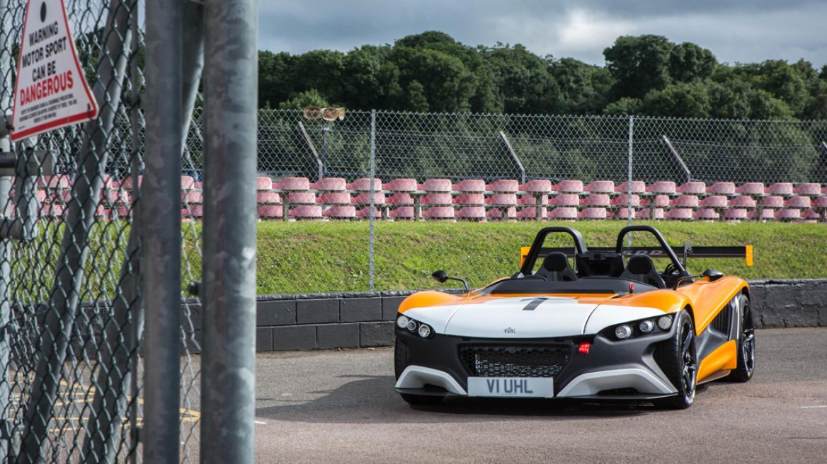 Η Ελλάδα αριστερά μνημόνια και οι... μεξικανοί supercars