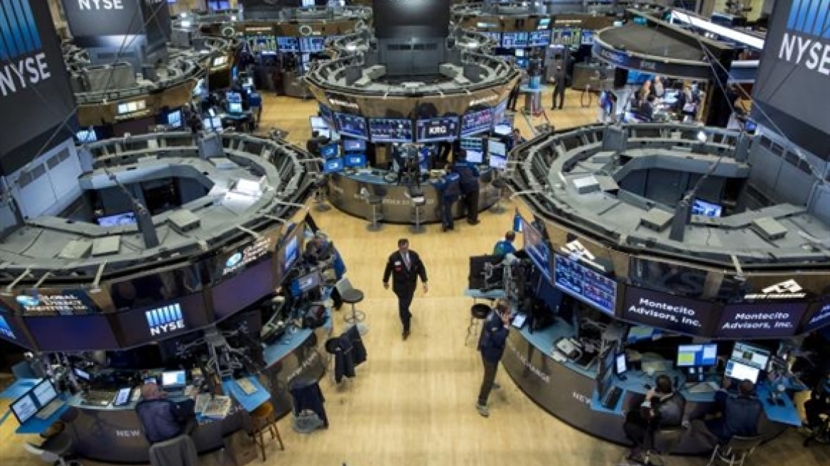 Πάνω από 100 μονάδες έπεσε ο Dow Jones μετά από τέσσερις ανοδικές συνεδριάσεις