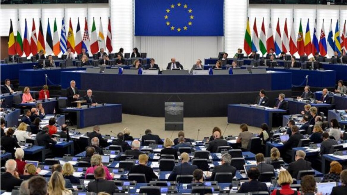 Ευρωκοινοβούλιο για Brexit: Συμβουλευτικό το δημοψήφισμα - Δεν δεσμεύεται η κυβέρνηση