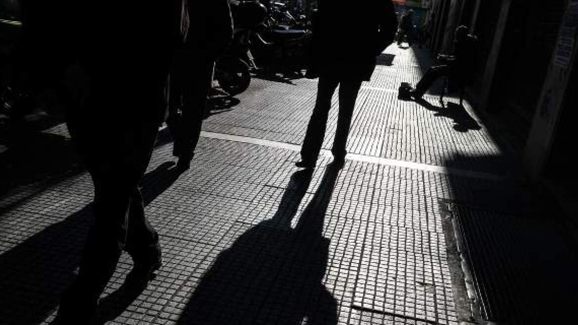 Στο 23,3% η ανεργία τον Απρίλιο: Οριακή πτώση 0,4% σε σχέση με τον Μάρτιο 